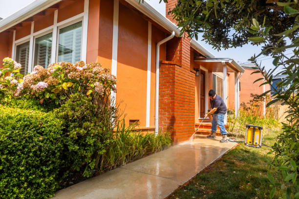 Best Commercial Building Pressure Washing  in North Yelm, WA